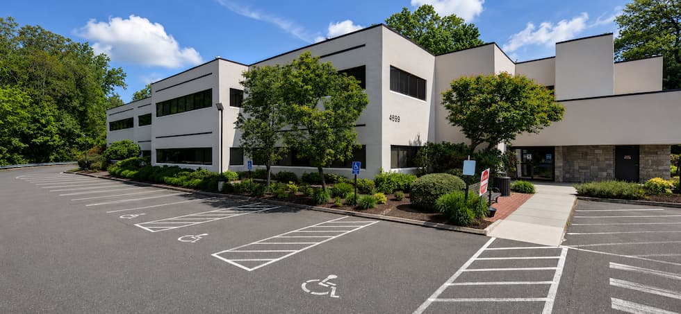 4699 Main Street, Bridgeport, CT